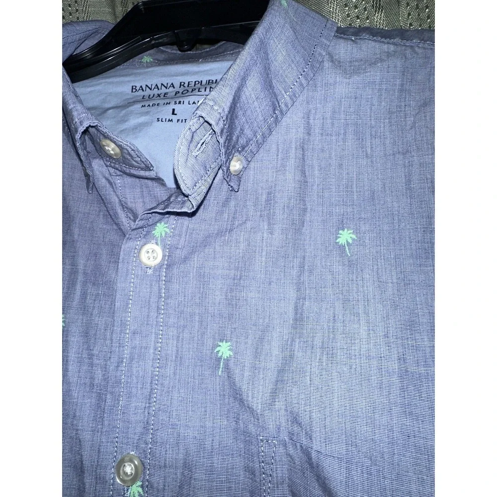 Banana Republic LUXE‎ POPLIN SHIRT Large Palm Tree Preppy Careercore Purple Teal